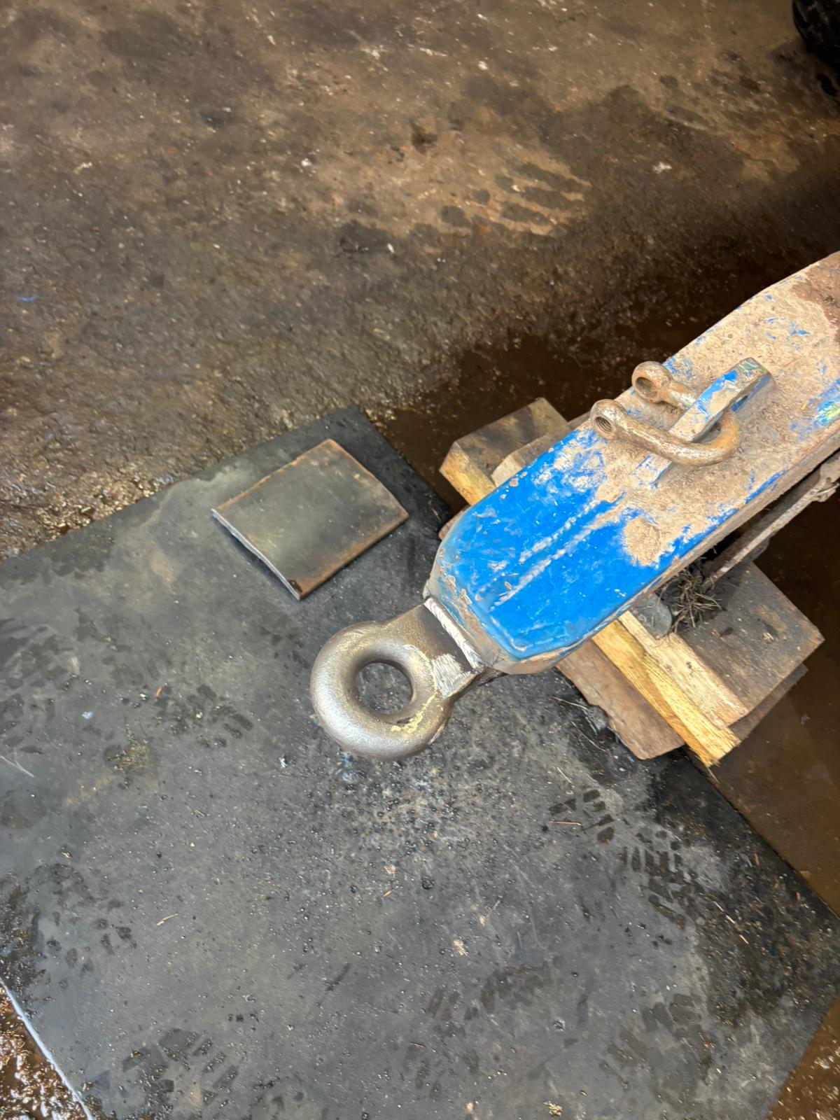 Eye bolt welded to plate
